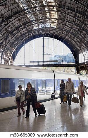 Tren-Hotel Pau Casals between Barcelona and Zurich. Arriving to Estaci? n de Francia. Barcelona. Spain. View Large Photo Image Stock Photo - Tren-Hotel Pau Casals between Barcelona and Zurich. Arriving to Estaci? n de Francia. Barcelona. Spain.. Fotosearch