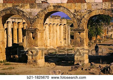 Stock Image - Turkey- Hierapolis Greek: ep? sacred city? was an ancient Greco-Roman city in Phrygia located on hot springs in southwest Anatolia Its ruins are adjacent to modern Pamukkale, Turkey. Fotosearch