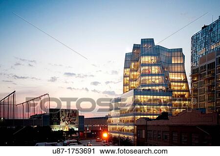 Stock Image - United States, New York city, Manhattan, Chelsea, IAC Building by Architect Franck Gehry 2007. Fotosearch