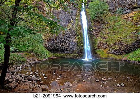 USA, Oregon. Multnomah Falls. View Large Photo Image Picture - USA, Oregon. Multnomah Falls.. Fotosearch
