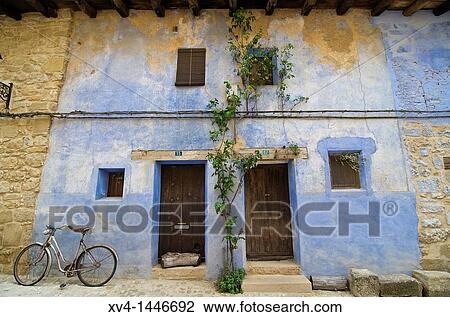 Valderrobres Mataraa, Teruel Arag? n, Spain View Large Photo Image Stock Image - Valderrobres Mataraa, Teruel Arag? n, Spain. Fotosearch