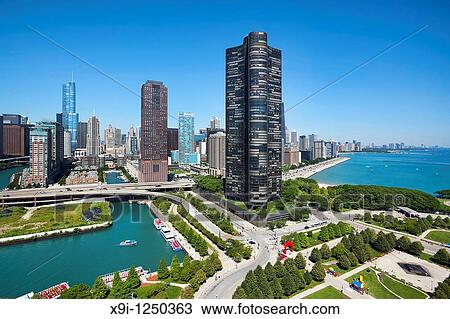 Stock Image - View of Chicago skyline and Lake Point Tower from AeroBalloon at Navy Pier. Fotosearch