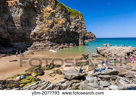 Stock Image - View over Bossiney Haven on the north coast of Cornwall, England, UK, Europe.. Fotosearch