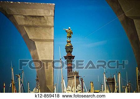 Vista del Monumento a Col? n desde el Maremagnum. Port Vell, Barcelona. Spain View Large Photo Image Stock Photo - Vista del Monumento a Col? n desde el Maremagnum. Port Vell, Barcelona. Spain. Fotosearch