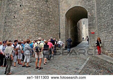 Stock Image - walls, Sobreportes Portal, Girona, Catalonia, Spain. Fotosearch