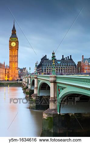 Stock Photograph - Westminster Bridge over the River Thames leading towards Big Ben and the Houses of Parliament, London, England, UK, Europe. Fotosearch