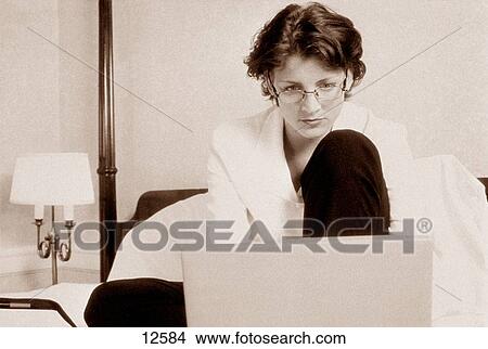 Picture - Woman. Fotosearch