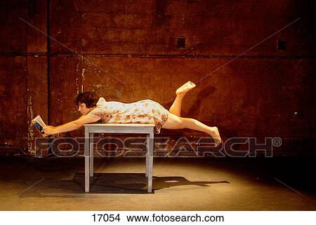 Picture - Woman. Fotosearch