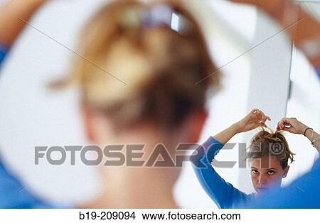 Picture - Woman. Fotosearch