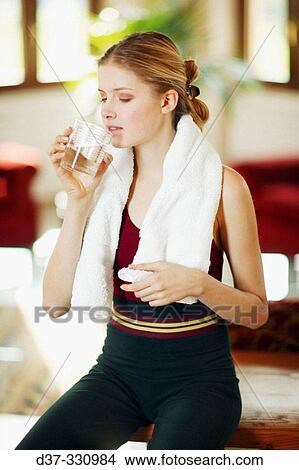Picture - Woman. Fotosearch