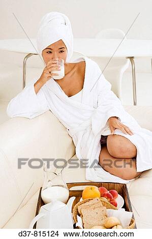Picture - Woman. Fotosearch