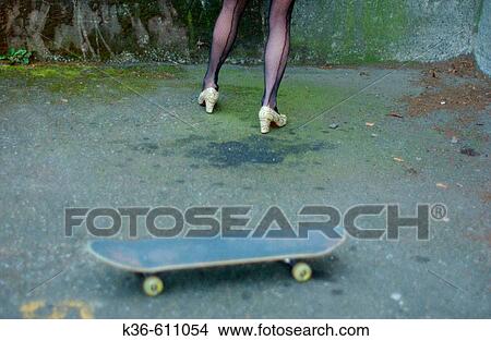 Picture - Woman. Fotosearch
