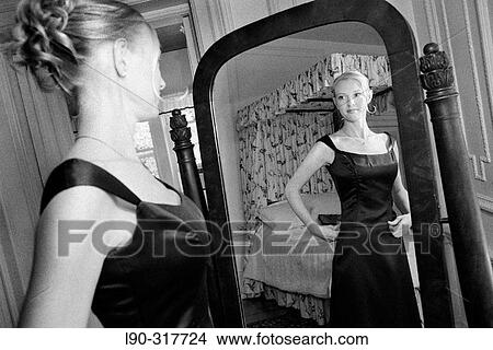 Picture - Woman. Fotosearch