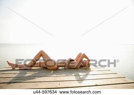 Picture - Woman. Fotosearch