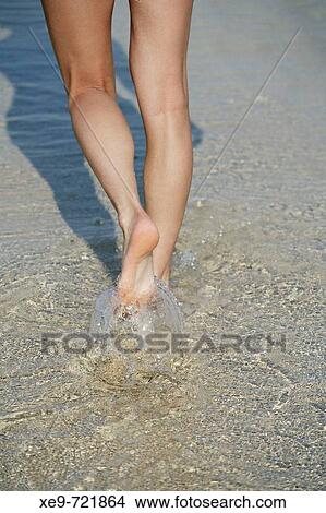 Picture - Woman. Fotosearch