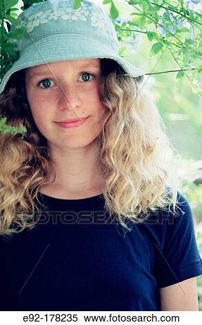 Stock Photography - Woman. Fotosearch