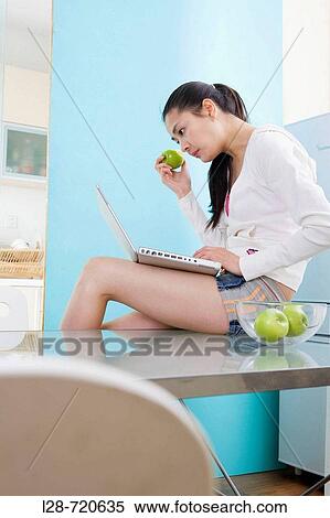 Stock Photography - Woman. Fotosearch