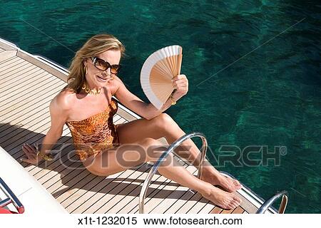 Stock Photography - Woman. Fotosearch