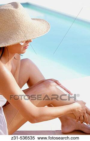 Stock Photography - Woman. Fotosearch