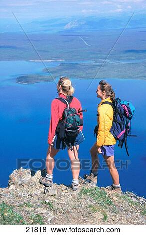 kluane national park hiking