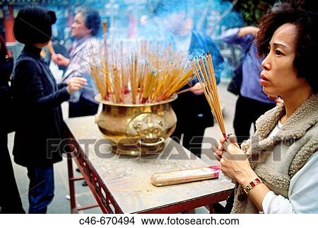 Picture - Wong Tai Sin temple, Kowloon Peninsula. Hong Kong. China. Fotosearch
