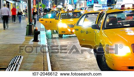 Yellow Taxis outside Grand Central Terminal, Madison Avenue, Park Avenue, Midtown Manhattan, New York City, USA. View Large Photo Image Stock Image - Yellow Taxis outside Grand Central Terminal, Madison Avenue, Park Avenue, Midtown Manhattan, New York City, USA.. Fotosearch