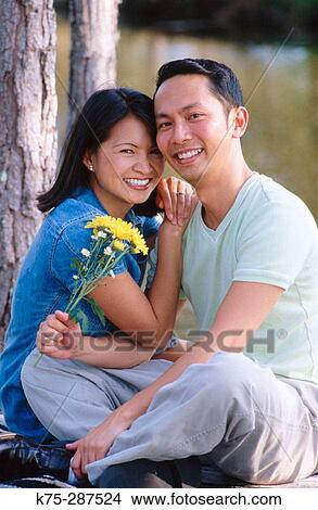 Picture - Young chinese couple. Fotosearch