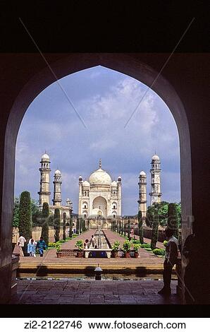 Bibi Ka Maqbara, Mughal mausoleum, XVII century. Aurangabad, Maharashtra state, India View Large Photo Image Stock Photograph - Bibi Ka Maqbara, Mughal mausoleum, XVII century. Aurangabad, Maharashtra state, India. Fotosearch