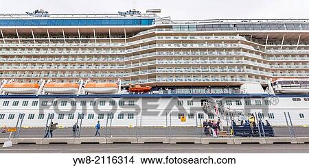 Picture - Large Cruise Ship, Reykjavik, Iceland.. Fotosearch