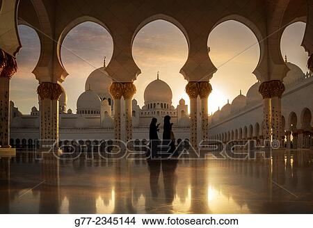 Picture - United Arab Emirates. Abu Dhabi. Sheikh Zayed Great Mosque.. Fotosearch