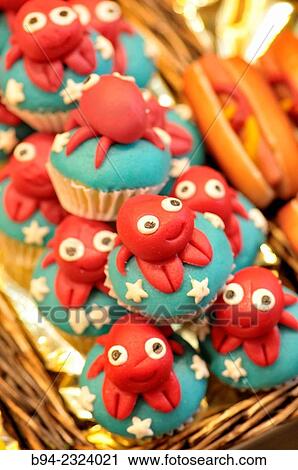 "Cupcakes, La Boqueria market, Barcelona, Catalonia, Spain" View Large Photo Image Stock Image - "Cupcakes, La Boqueria market, Barcelona, Catalonia, Spain". Fotosearch