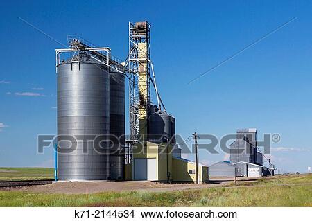 Grain elevators at Meriwether, Montana, USA. View Large Photo Image Picture - Grain elevators at Meriwether, Montana, USA.. Fotosearch