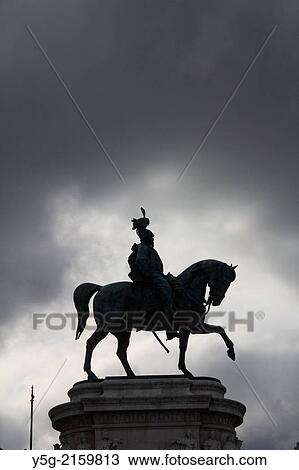 The Vittoriano Altar to the Nation monument in Piazza Venezia square in Rome Italy View Large Photo Image Stock Image - The Vittoriano Altar to the Nation monument in Piazza Venezia square in Rome Italy. Fotosearch