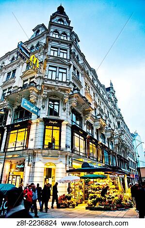 Graben Strasse at dusk. The main walking street in old Vienna is the Graben. View Large Photo Image Picture - Graben Strasse at dusk. The main walking street in old Vienna is the Graben.. Fotosearch