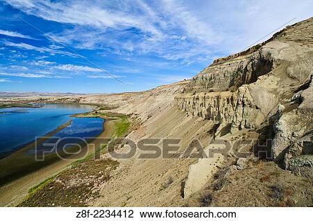 Stock Image - White Bluffs of Hanford Reach National Monument and Saddle Mountain National Wildlife Refuge, central Washington.. Fotosearch