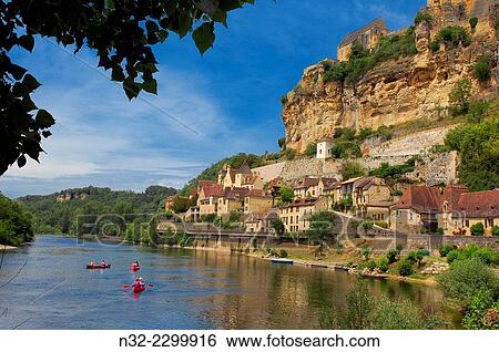 Beynac, Beynac et Cazenac, Dordogne River, Perigord, Dordogne valley, Perigord Noir, Les plus beaux villages de France, Aquitaine, France. View Large Photo Image Stock Photograph - Beynac, Beynac et Cazenac, Dordogne River, Perigord, Dordogne valley, Perigord Noir, Les plus beaux villages de France, Aquitaine, France.. Fotosearch