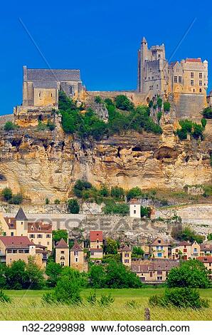 Beynac, Beynac et Cazenac, Perigord, Beynac Castle, Dordogne valley, Perigord Noir, Les plus beaux villages de France, Aquitaine, France. View Large Photo Image Stock Photo - Beynac, Beynac et Cazenac, Perigord, Beynac Castle, Dordogne valley, Perigord Noir, Les plus beaux villages de France, Aquitaine, France.. Fotosearch