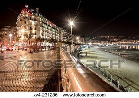 Londres Hotel facade. Old town of San Sebastián by night. Donostia, Basque Country, Spain. View Large Photo Image Stock Image - Londres Hotel facade. Old town of San Sebastián by night. Donostia, Basque Country, Spain.. Fotosearch