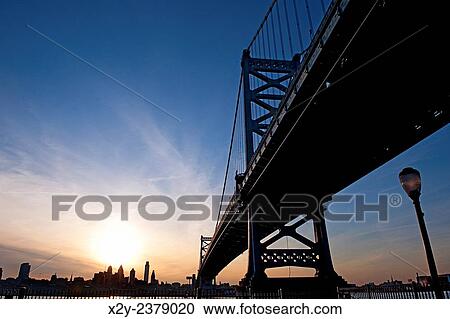 Benjamin Franklin Bridge connecting Philadelphia and Camden, New Jersey, USA. View Large Photo Image Stock Image - Benjamin Franklin Bridge connecting Philadelphia and Camden, New Jersey, USA.. Fotosearch