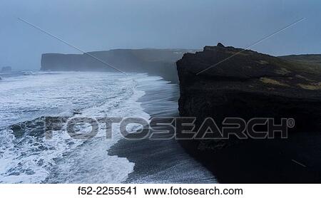 Dyrholaey pen? nsula, Vik, Southern Iceland, Iceland. View Large Photo Image Stock Image - Dyrholaey pen? nsula, Vik, Southern Iceland, Iceland.. Fotosearch