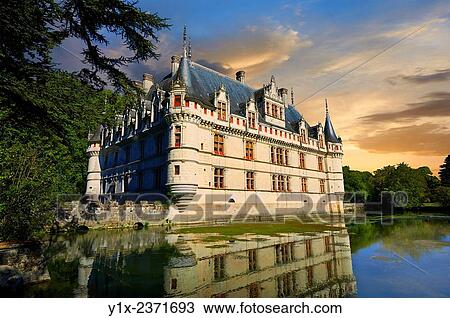 Exterior of the Renaissance Ch? teau d? Azay-le-Rideau with its River Indre moat, Built between 1518 and 1527,, Loire Valley, France. View Large Photo Image Stock Image - Exterior of the Renaissance Ch? teau d? Azay-le-Rideau with its River Indre moat, Built between 1518 and 1527,, Loire Valley, France.. Fotosearch