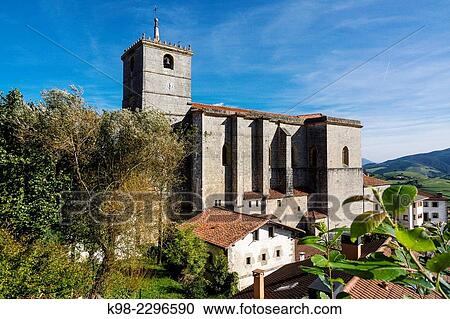 Stock Image - Iglesia parroquial de San esteban, Aia, Parque Natural de Pagoeta, Guipuzcoa, Euzkadi, Spain.. Fotosearch