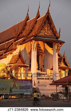 Stock Photograph - Thailand, Ayutthaya, Wat Na Phra Men, buddhist temple.. Fotosearch