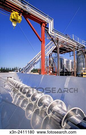 Stock Image - CALIFORNIA - Grape crush facility at Estancia vinyards.. Fotosearch