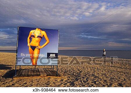 plage, Parnu, station balneaire, Estonie, pays balte, europe du nord View Large Photo Image Picture - plage, Parnu, station balneaire, Estonie, pays balte, europe du nord. Fotosearch