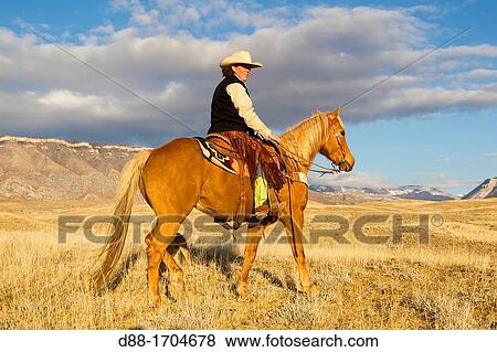 United States, Wyoming, Shell, The Hideout Guest Ranch, cow-boy View Large Photo Image Stock Photo - United States, Wyoming, Shell, The Hideout Guest Ranch, cow-boy. Fotosearch