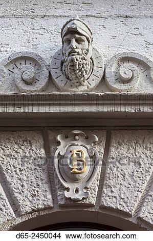 Picture - Germany, Bavaria, Munich, shopping district, building detail.. Fotosearch