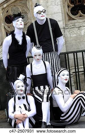 Mimes, Brussels, Belgium View Large Photo Image Stock Image - Mimes, Brussels, Belgium. Fotosearch