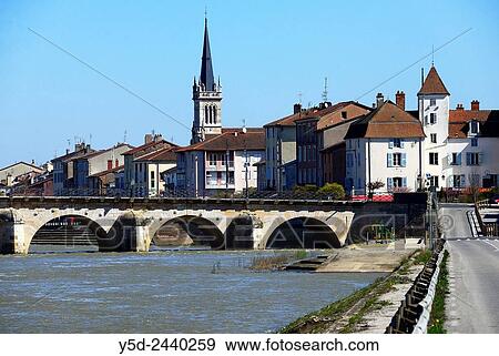 Saint-Laurent-sur-Saone in Ain department (01) facing Macon (71) on the other bank of Soane river, Rh? ne-Alpes, France, Europe View Large Photo Image Stock Photo - Saint-Laurent-sur-Saone in Ain department (01) facing Macon (71) on the other bank of Soane river, Rh? ne-Alpes, France, Europe. Fotosearch