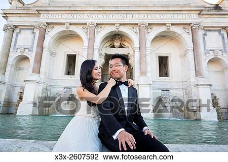 Wedding Couple at Fontana del Gianicolo. Rome. Italy. View Large Photo Image Stock Image - Wedding Couple at Fontana del Gianicolo. Rome. Italy.. Fotosearch